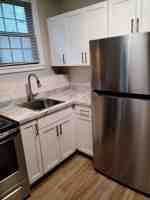 featured image of 826 W Lakeside St