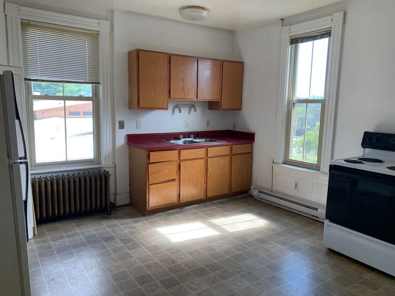 2000 Grace St - Photo 3 of 7