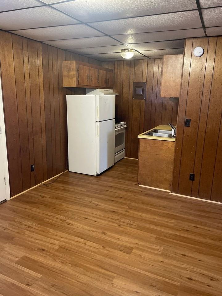 12885 OLD US HIGHWAY 52 - Photo 3 of 6