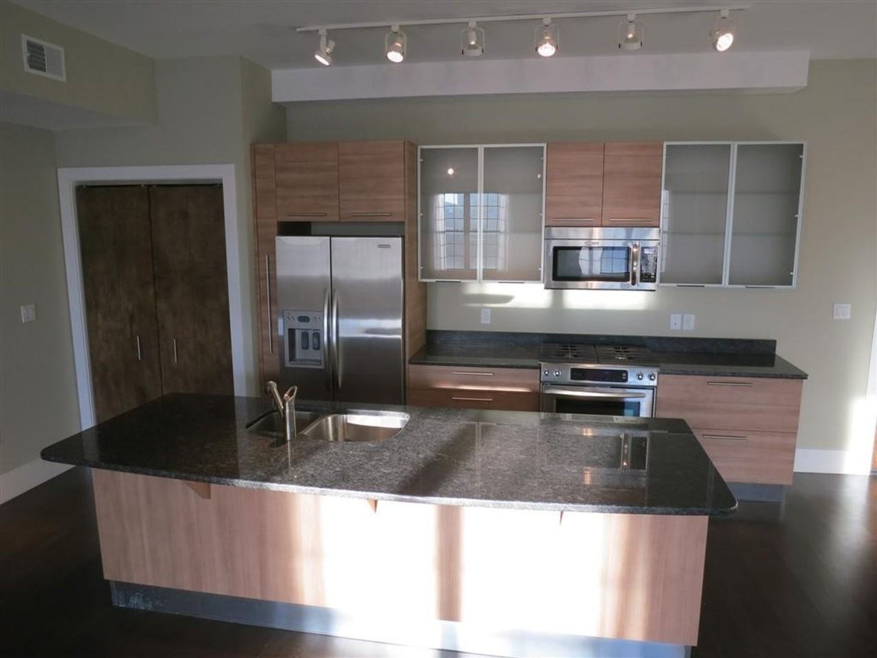 184 West Second Street, LLC - Photo 2 of 14