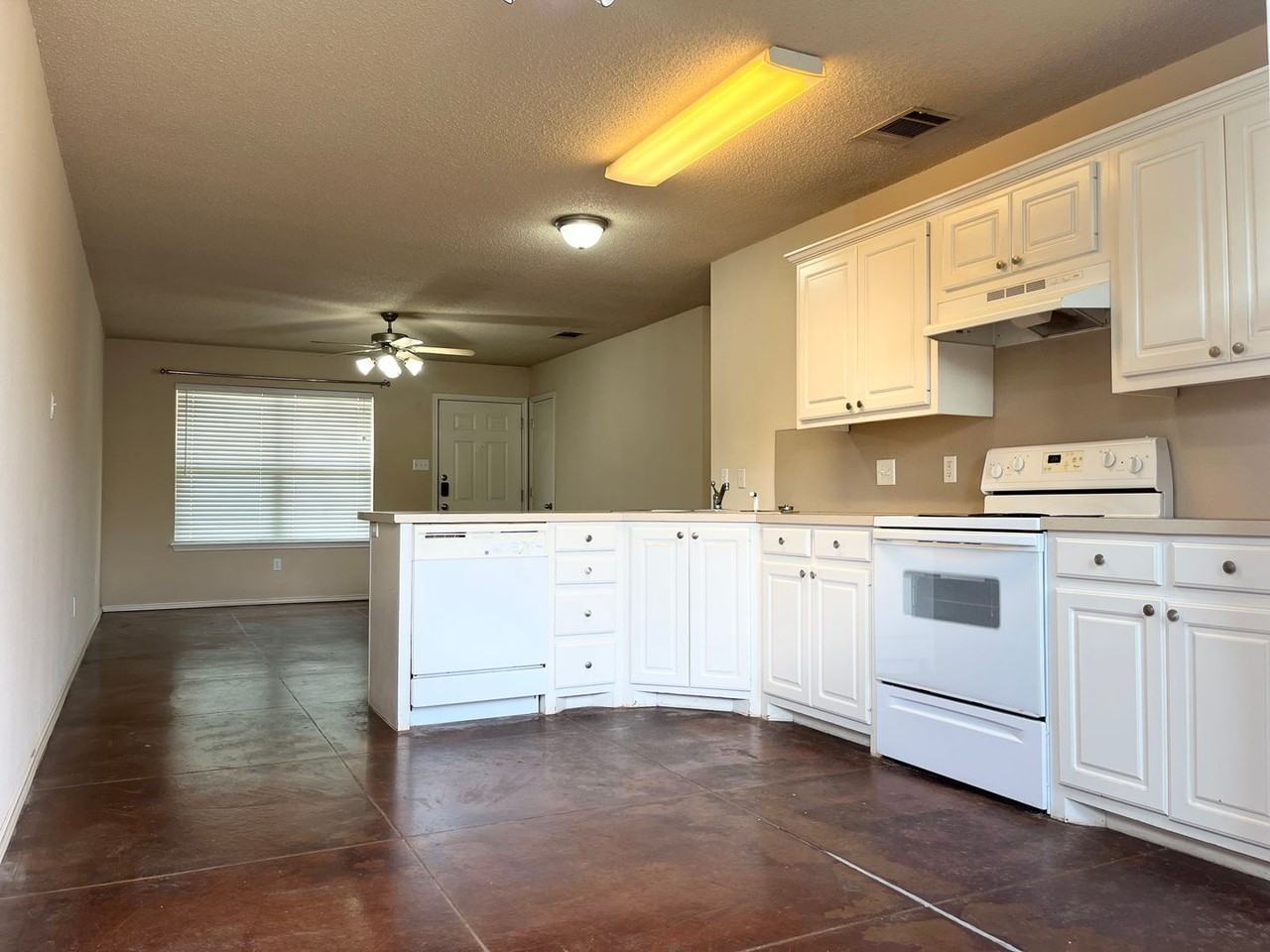 MBA 2401 73rd Street - Photo 2 of 20