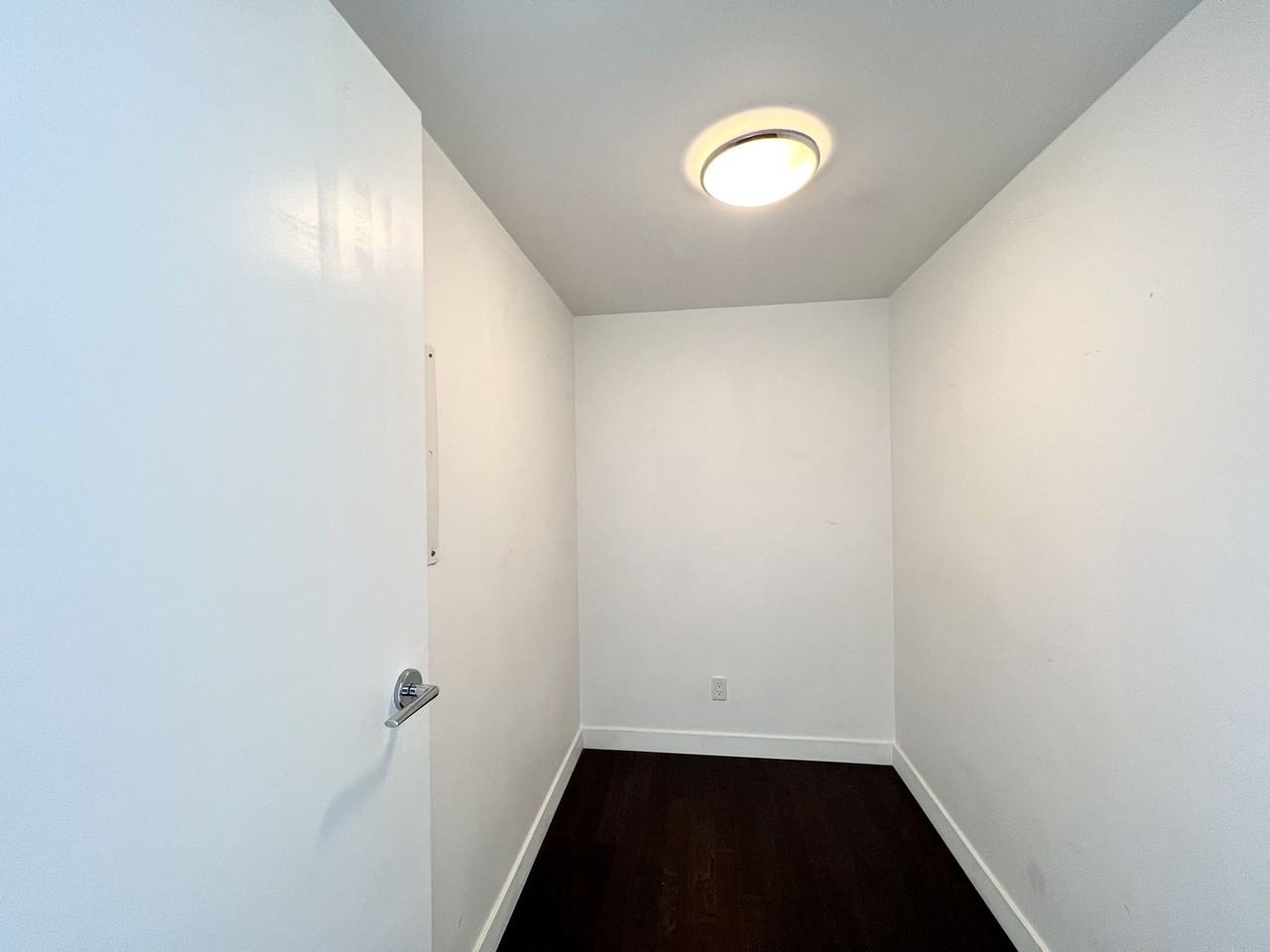1258 West Broadway #804 - Photo 3 of 9