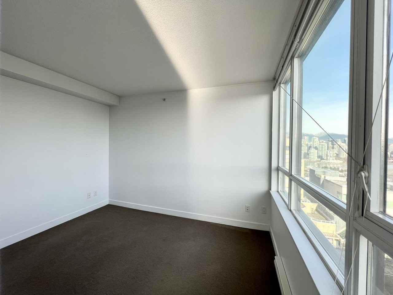 1258 West Broadway #804 - Photo 7 of 9