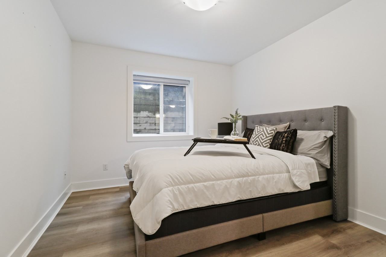 1217 Lamerton Ave - Photo 4 of 20