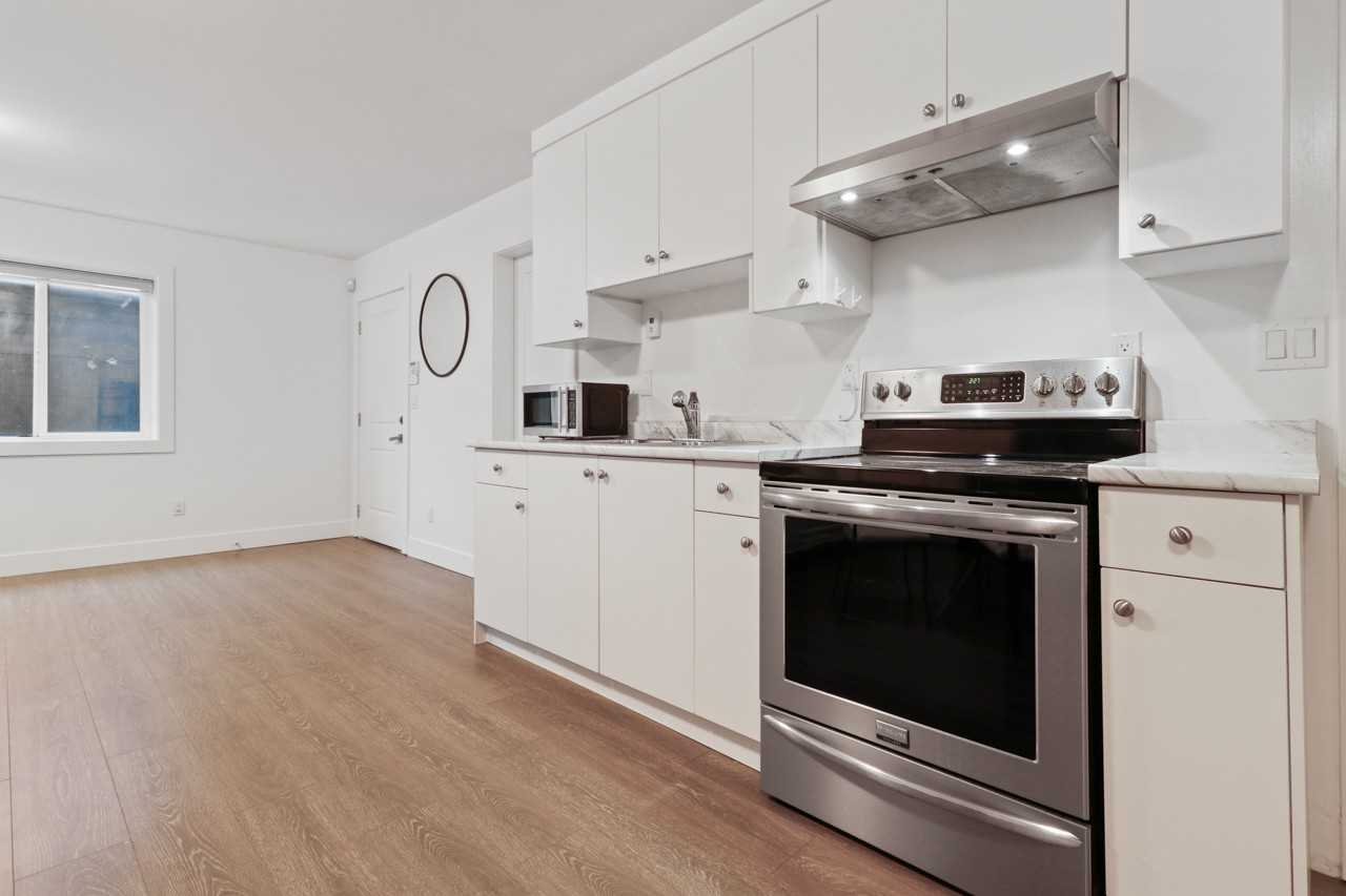 1217 Lamerton Ave - Photo 3 of 20