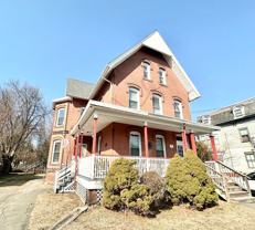 21 Day Ave #1R - Photo 1 of 1