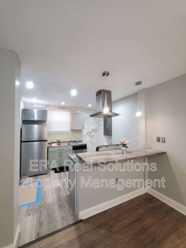 207 Belvidere Ave, Columbus, OH 43223 2 Bedroom House for 1,300/month