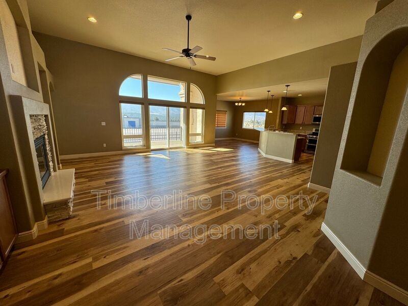 13952 Paradise Villas Grv - Photo 2 of 21