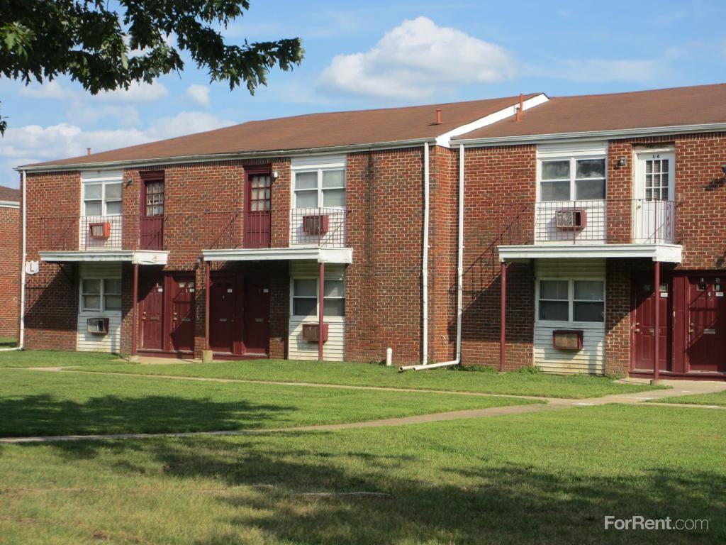 North Brunswick Crescent - Photo 3 of 18