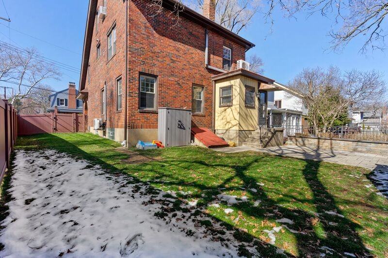 431 Bucknell St - Photo 4 of 23