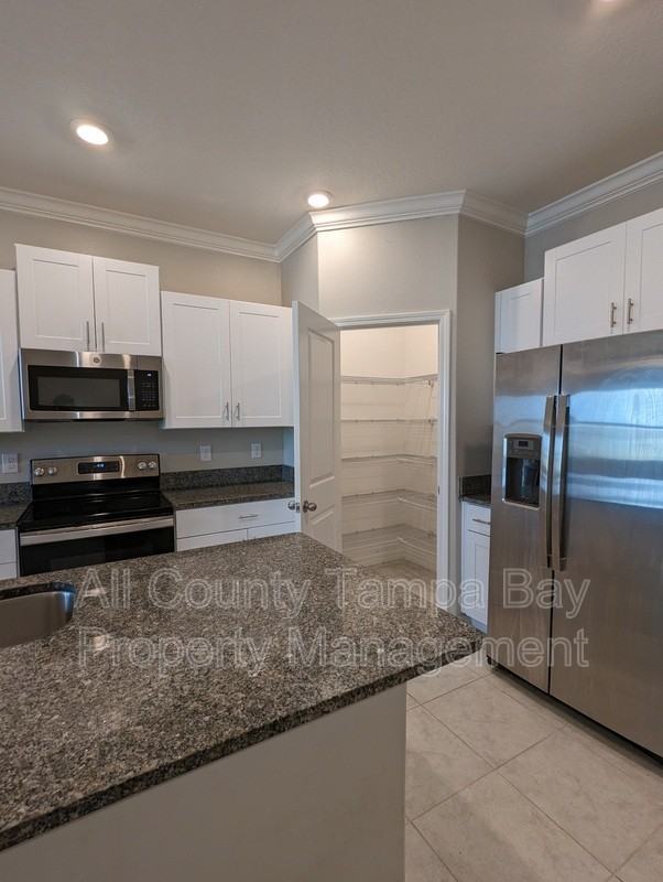 32047 Blue Passing Loop - Photo 7 of 31