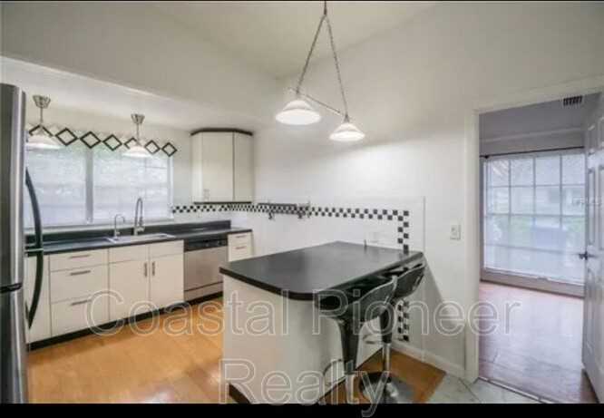 16101 Rambling Vine Dr E - Photo 6 of 22