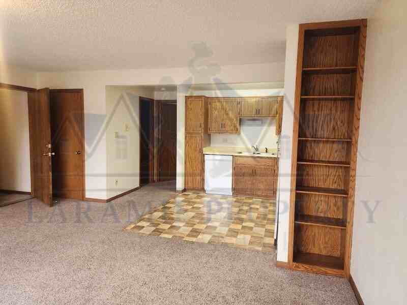 1725 Fetterman Dr #B - Photo 4 of 14