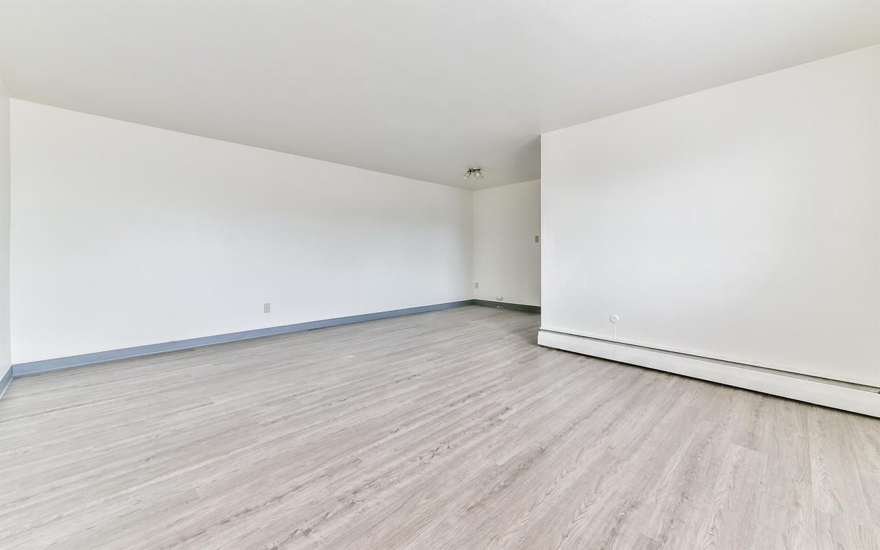 11670-80 Frankstown Road - Photo 5 of 10