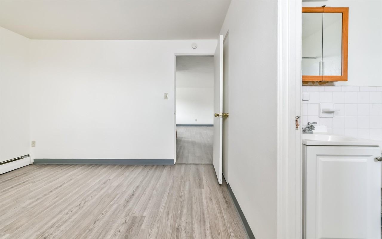 11670-80 Frankstown Road - Photo 7 of 10