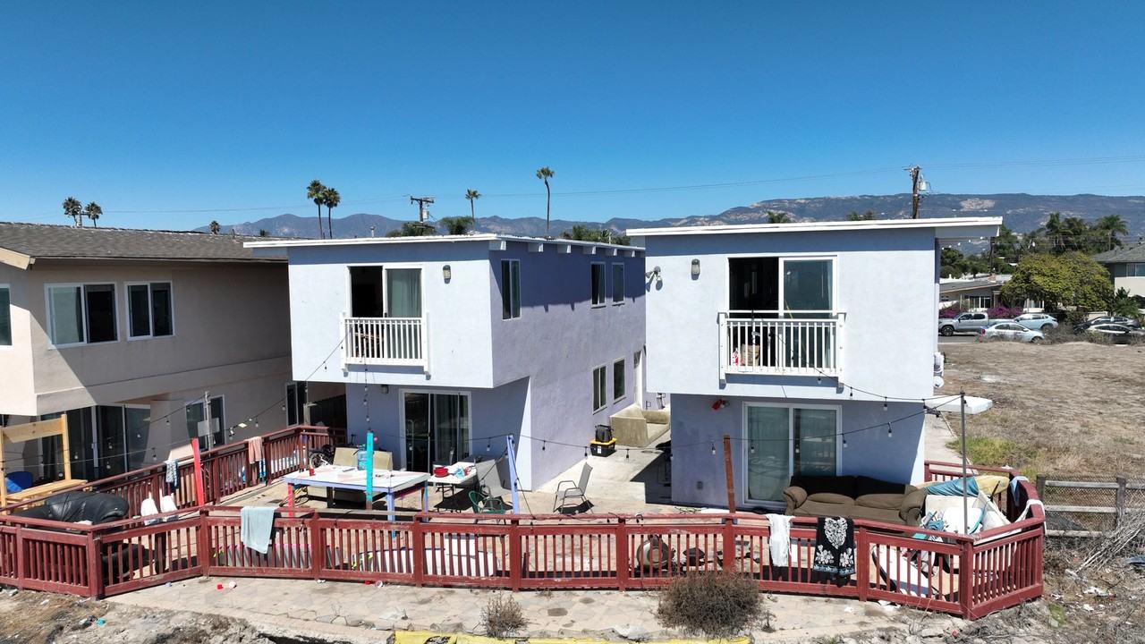 6741 Del Playa Dr - Photo 4 of 5
