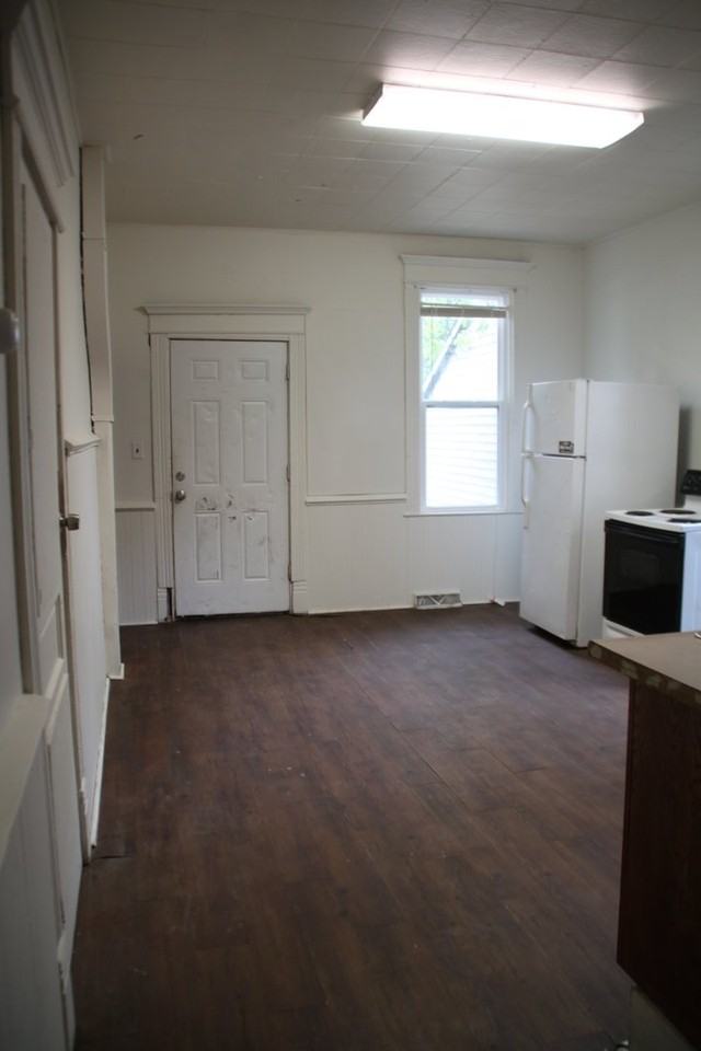 515 6th Ave S - Photo 3 of 13