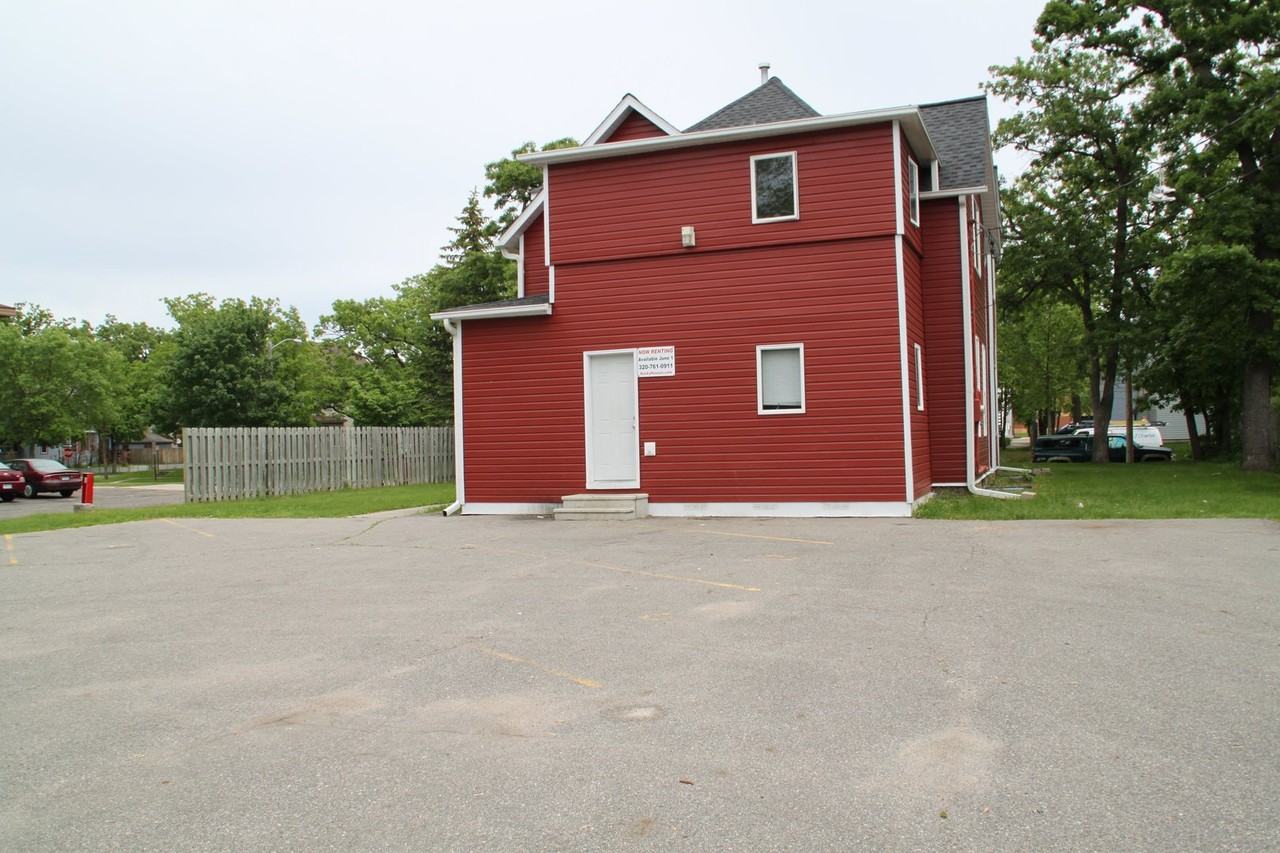 619 6th Ave S - Photo 2 of 16