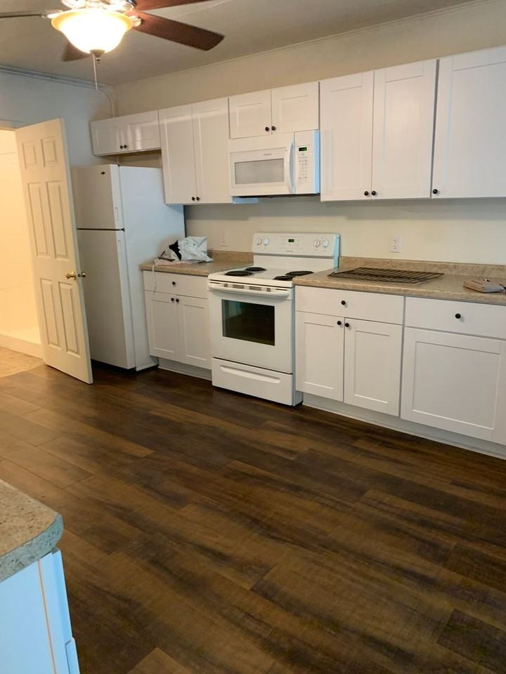 717 7th Ave S - Photo 2 of 8