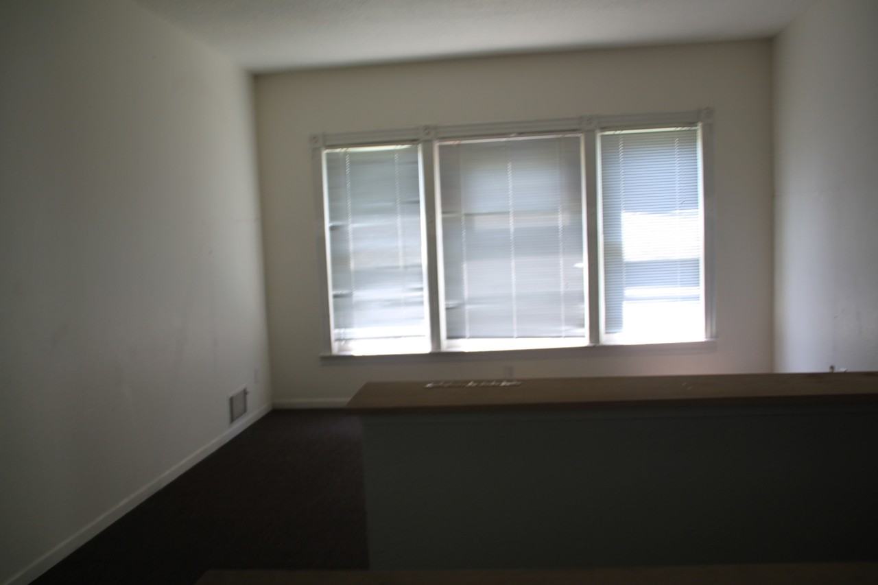 805 5th Ave S - Photo 2 of 7