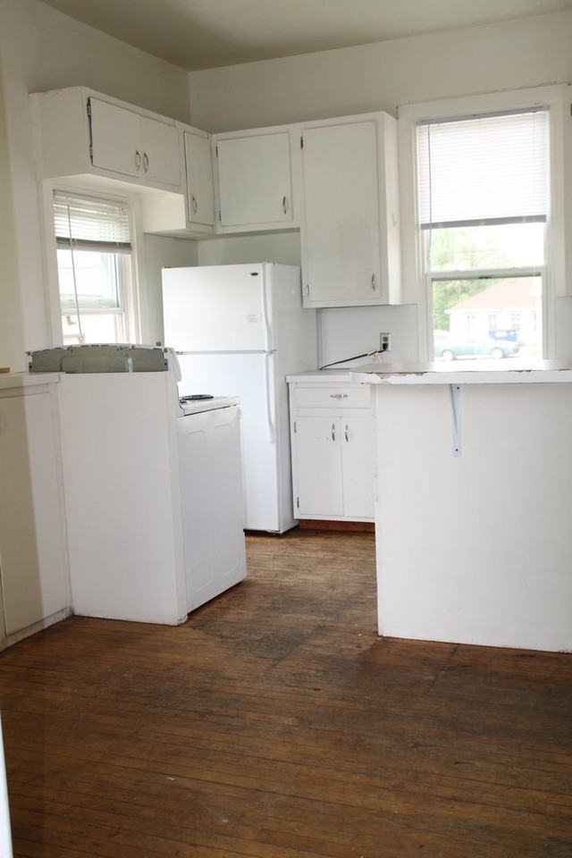 807 8th Ave S - Photo 3 of 15