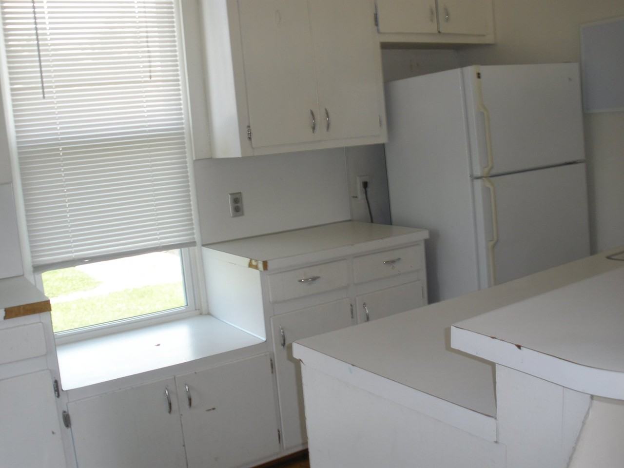 807 8th Ave S - Photo 4 of 15