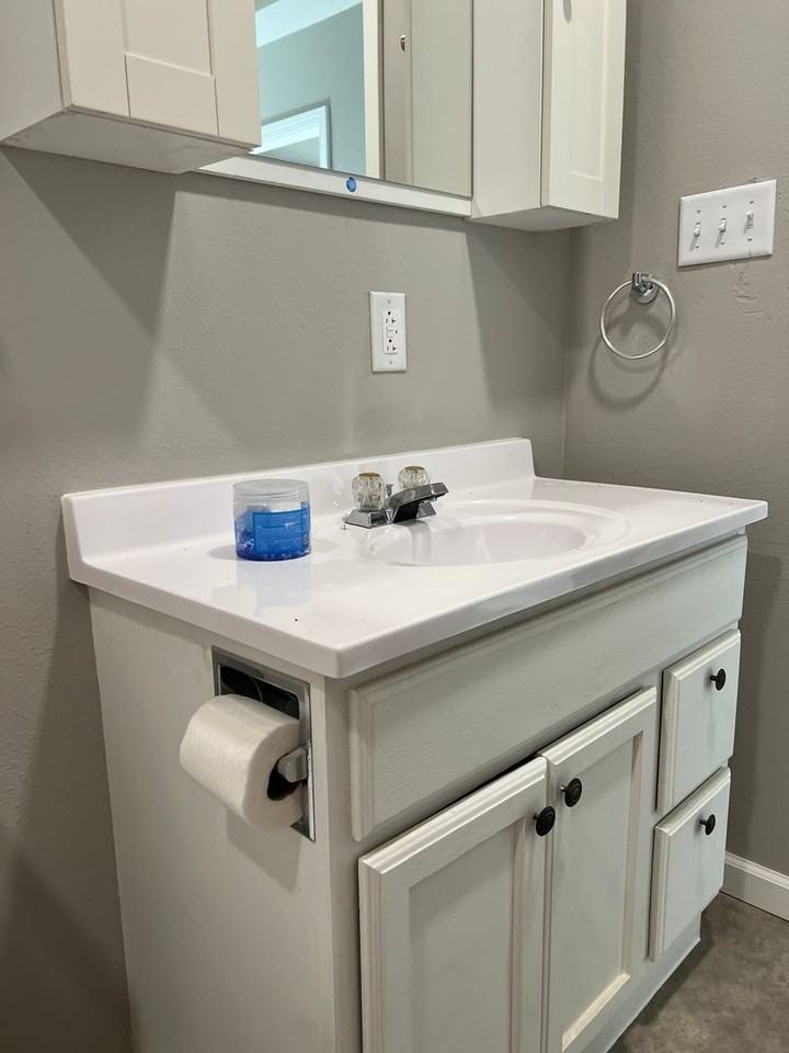 304 S 2nd St - Photo 5 of 9