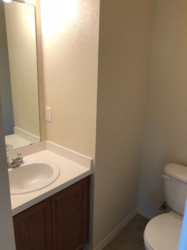 4505 Merlot Dr - Photo 3 of 16