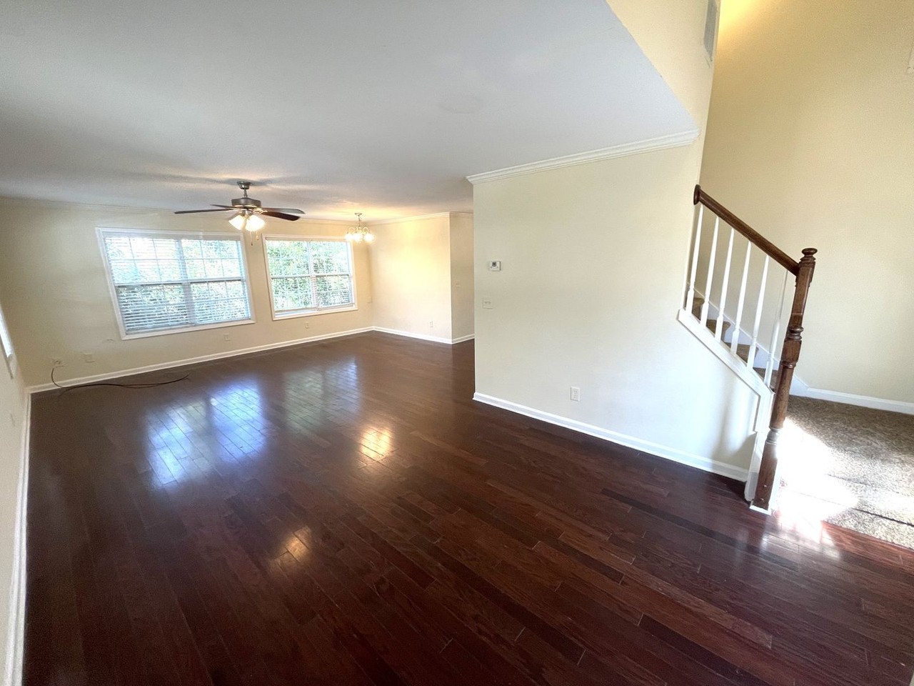 112 Pineview Ct - Photo 2 of 15