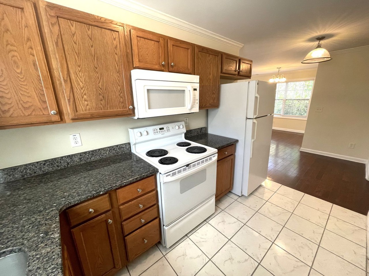 112 Pineview Ct - Photo 5 of 15