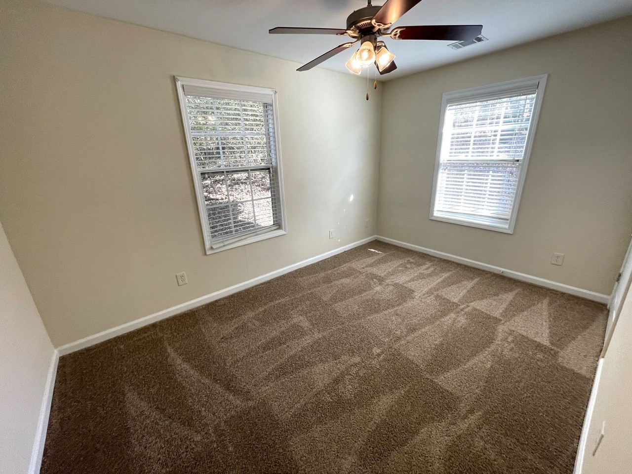 112 Pineview Ct - Photo 7 of 15