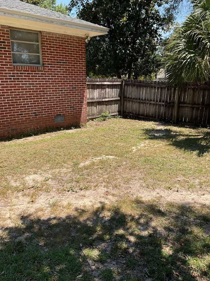 2009 Peyton Dr - Photo 2 of 20