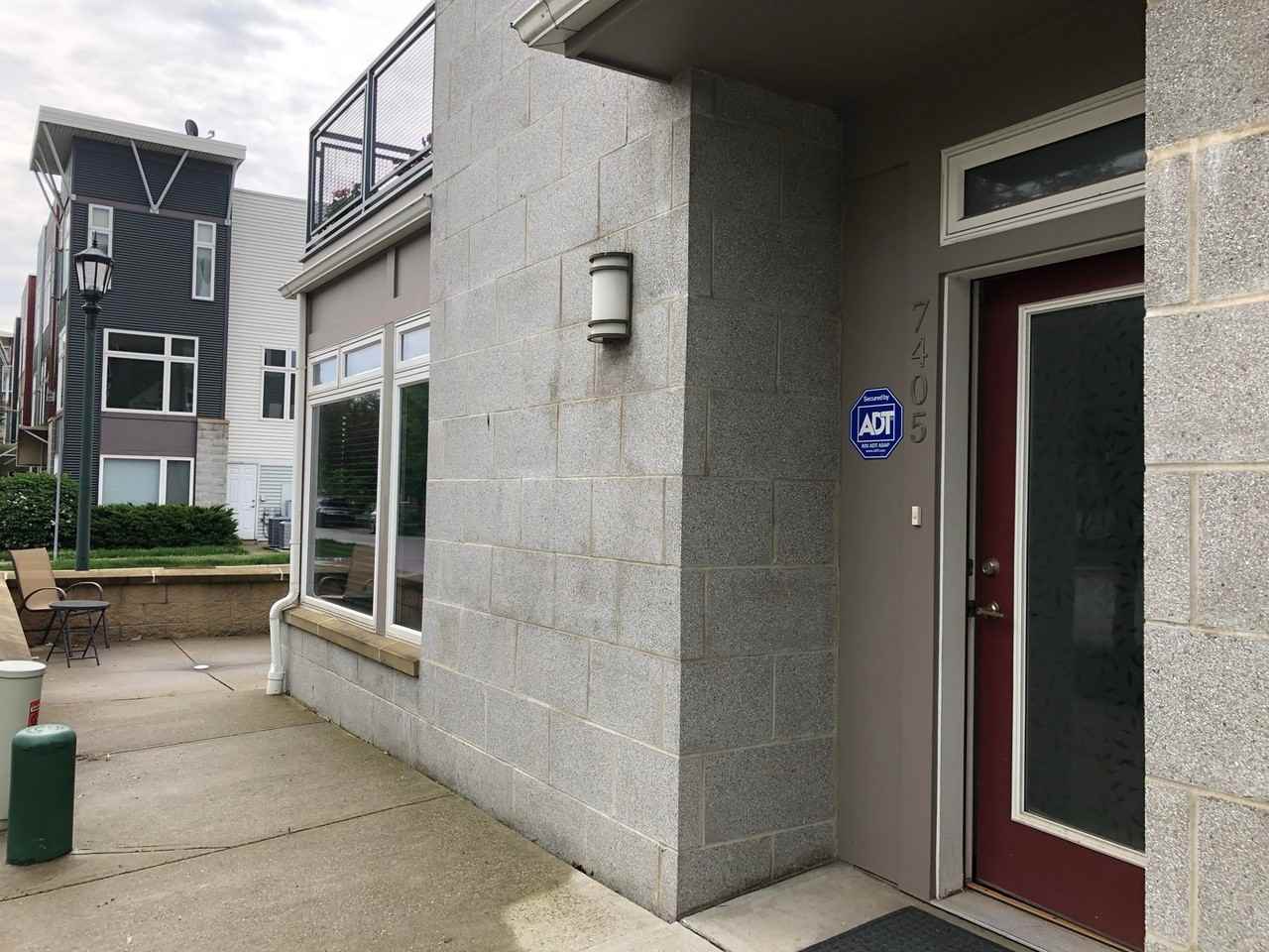 7405 Battery Park Blvd - Photo 3 of 50