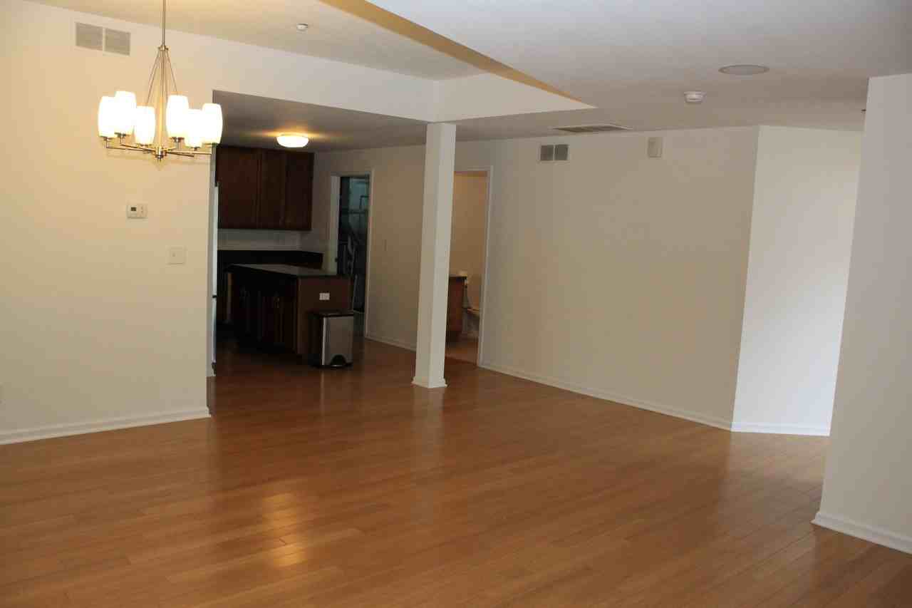 7405 Battery Park Blvd - Photo 4 of 50