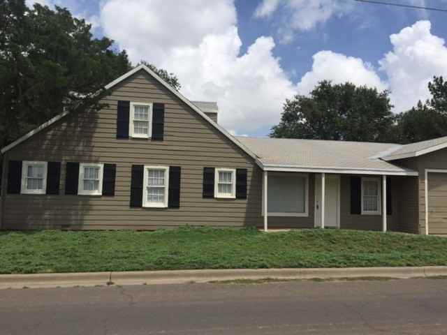 2319 28th St - Photo 3 of 20