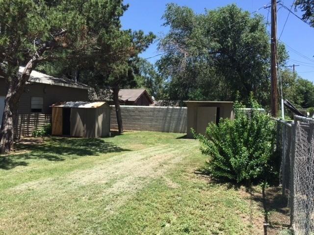 2319 28th St - Photo 5 of 20