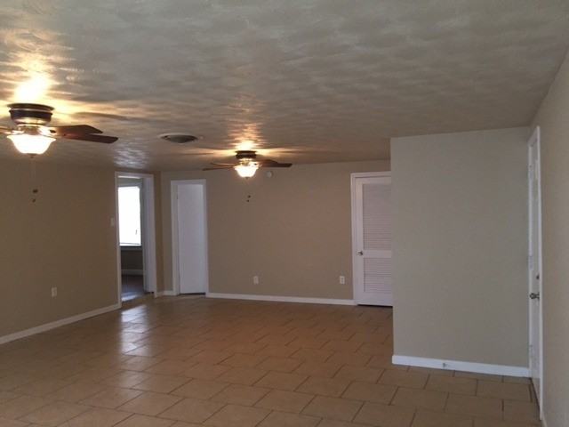 2319 28th St - Photo 6 of 20