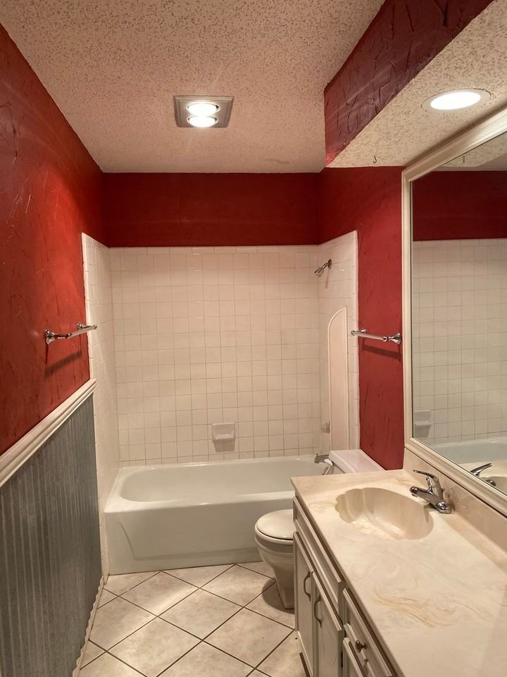9303 Flint Ave - Photo 3 of 50