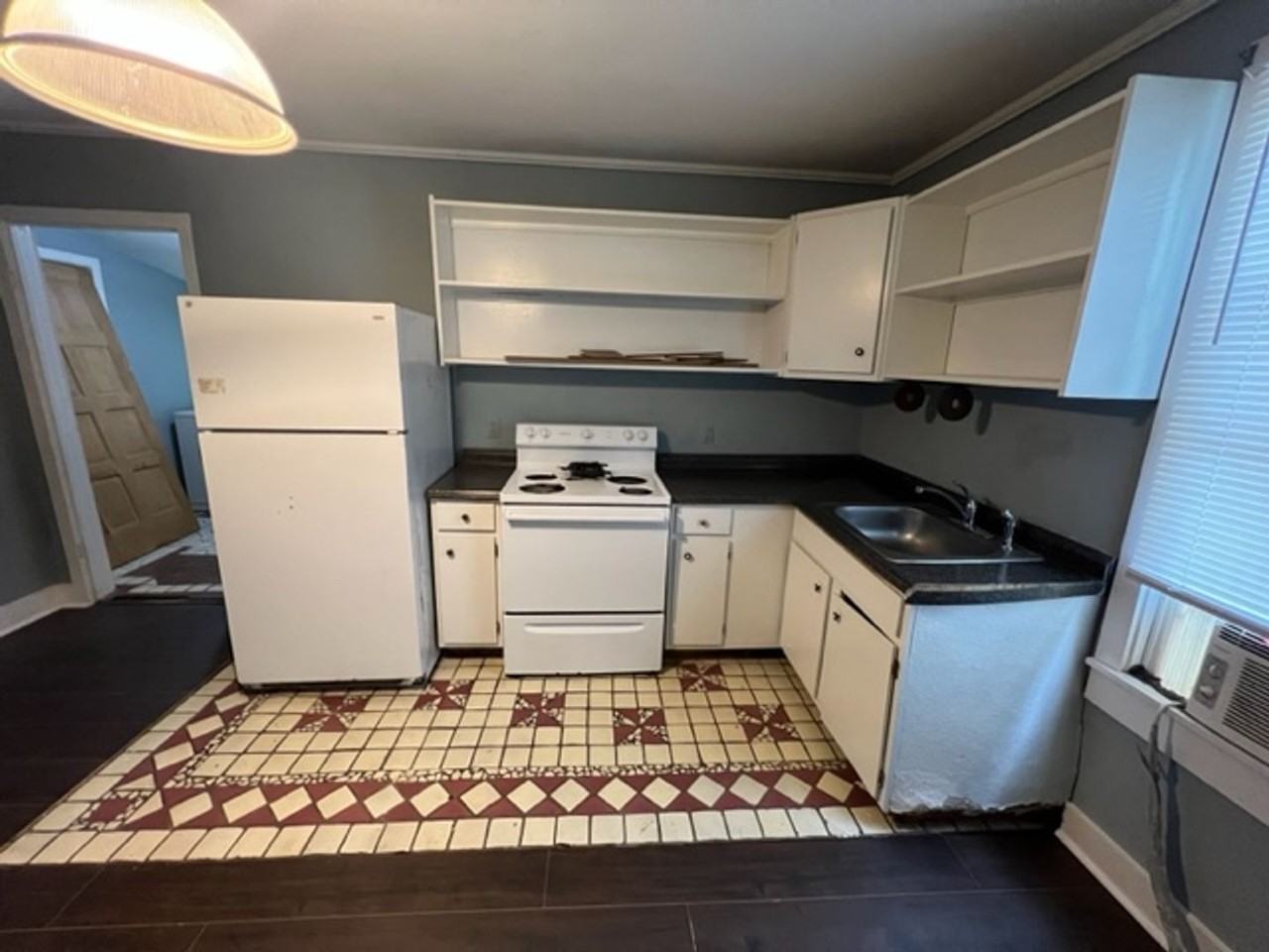 565 Nantahala Ave - Photo 5 of 9