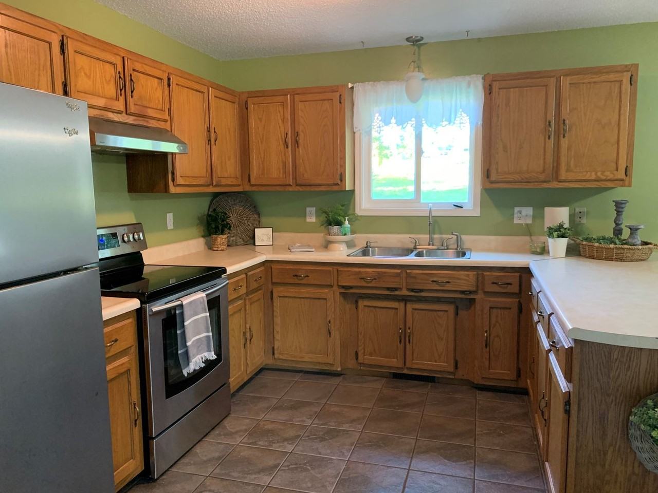 102 Red Bud Cir - Photo 4 of 19