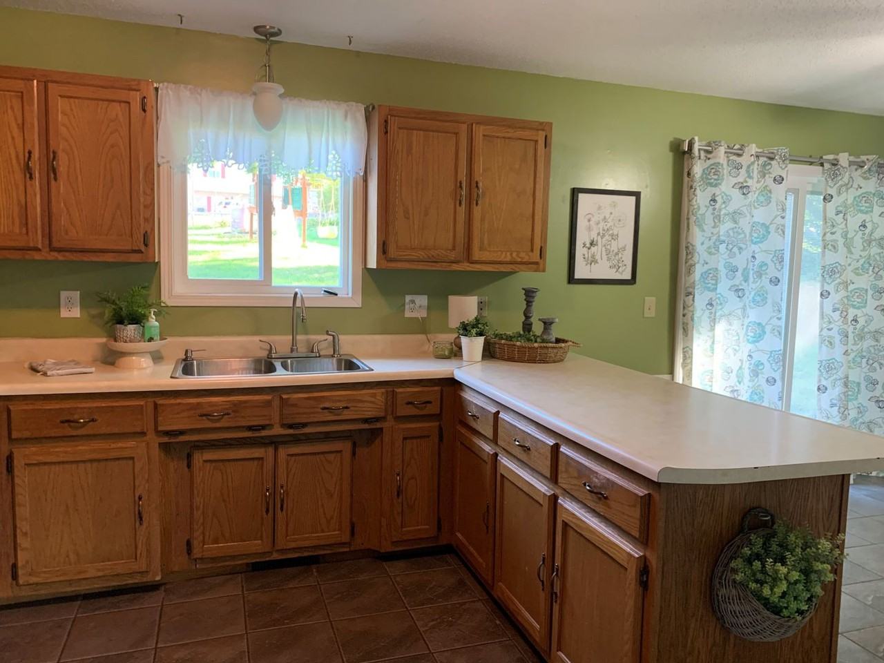 102 Red Bud Cir - Photo 6 of 19