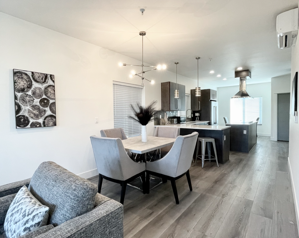 3781 - 3783 Klindt Dr. Duplex - Photo 2 of 28