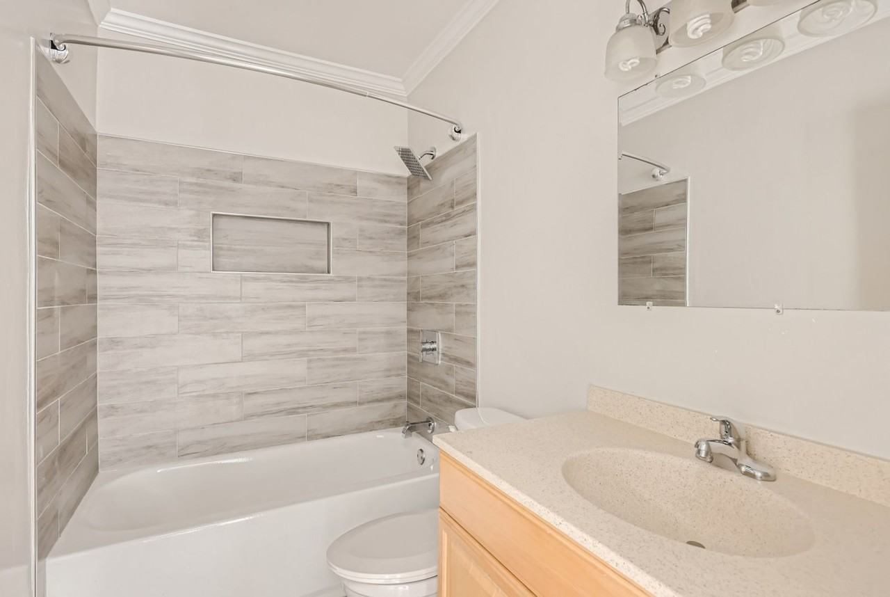 6067 Majors Ln - Photo 2 of 24