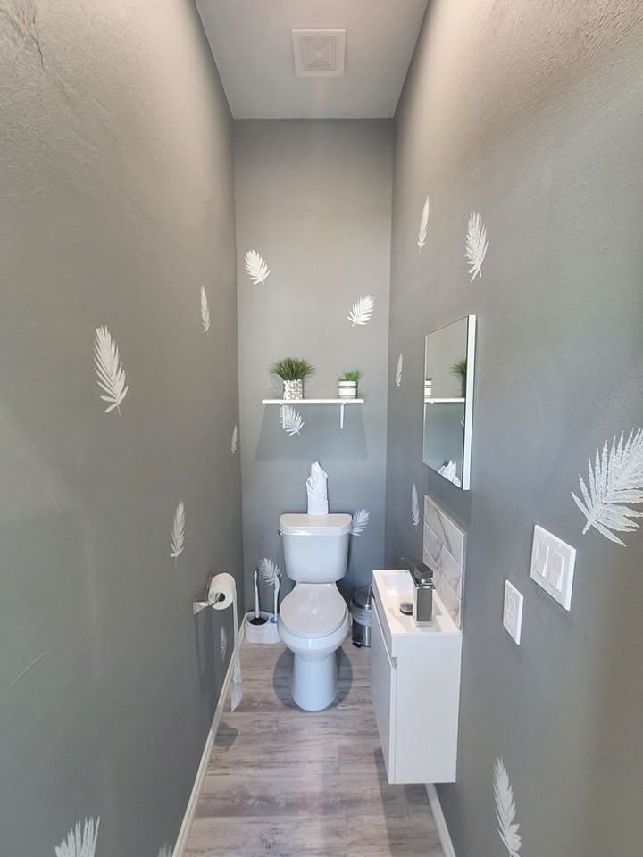 1914 27th St - Photo 6 of 15