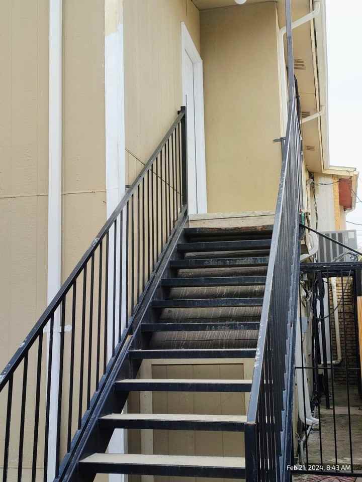 Canada Apartments - Photo 2 of 17