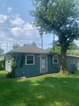 712 1/2 E Cottage Grove Ave - Photo 1 of 1