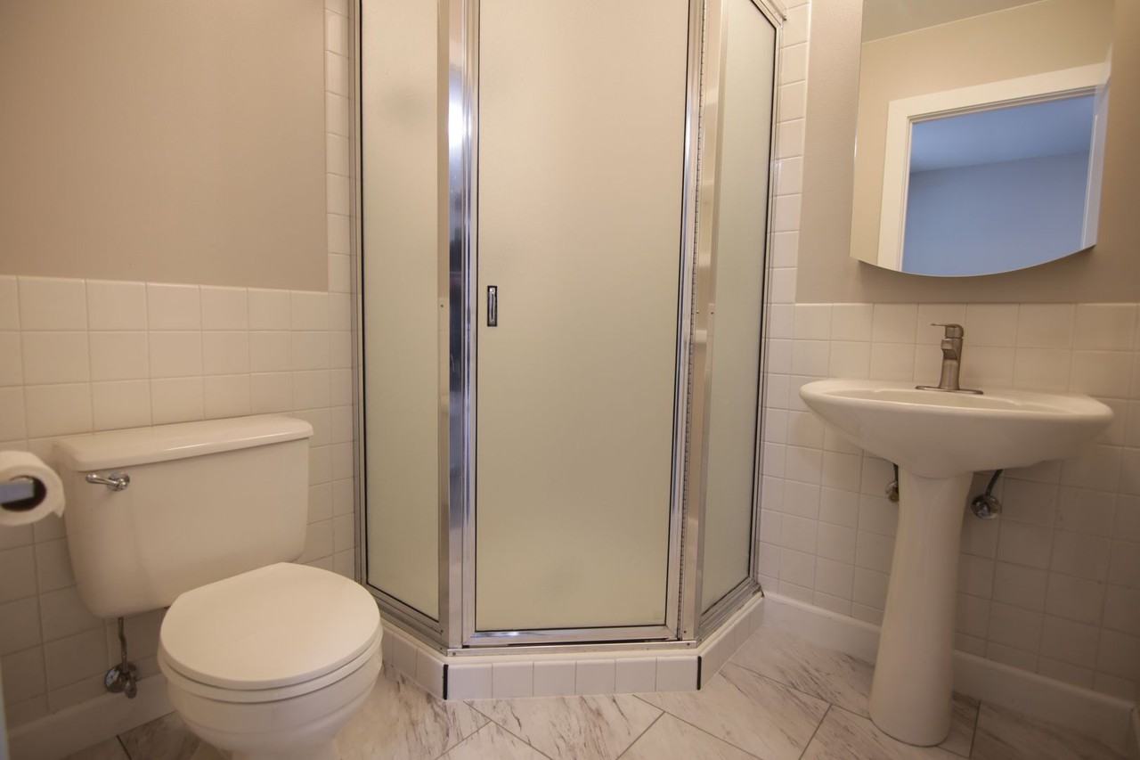 1128 E 29th Ave - Photo 4 of 18