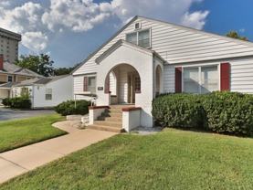 1009 E Walnut St - Photo 1 of 1