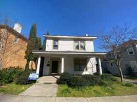 featured image of 828 Laurens St