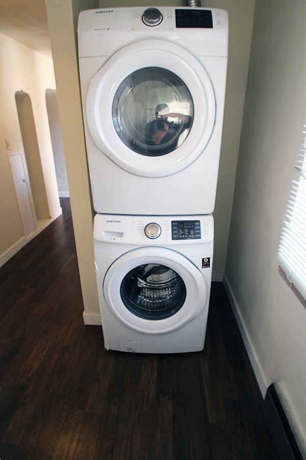 5733 25th Avenue Northeast - Photo 6 of 23